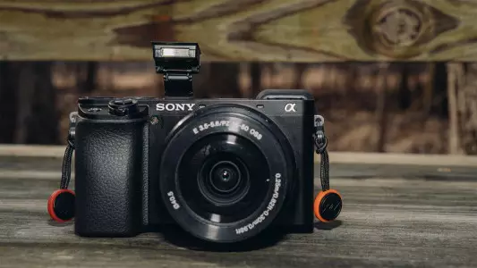 معرفی دوربین بدون آینه سونی sony a6100